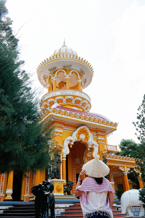 chùa tây an, du lich an giang, miền tây, núi sam, tham quan an giang, ngôi chùa hơn 100 năm tuổi có kiến trúc ấn độ ở an giang