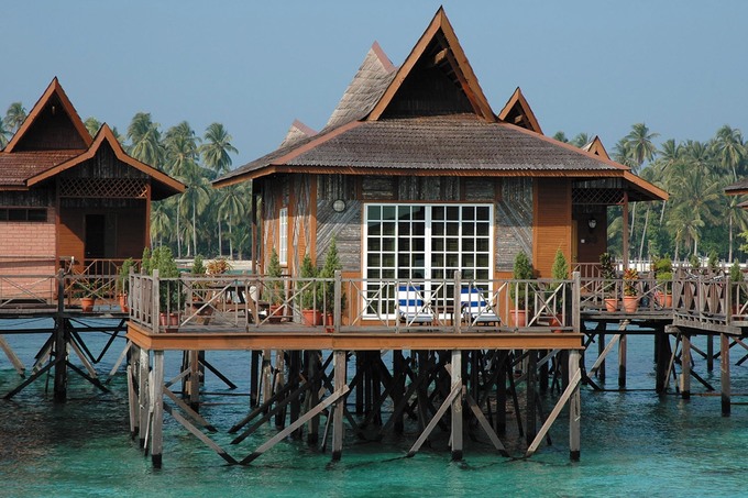 du lịch kuala lumpur, du lịch malaysia, mabul water bungalow, đảo mabul, điểm đến malaysia, resort như vườn hoa trên mặt biển ở malaysia