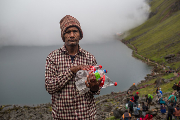 dãy himalaya, du lịch nepal, hồ gosaikunda, lễ hội janai purnima, tìm kiếm nước thánh trong dãy himalaya ở nepal