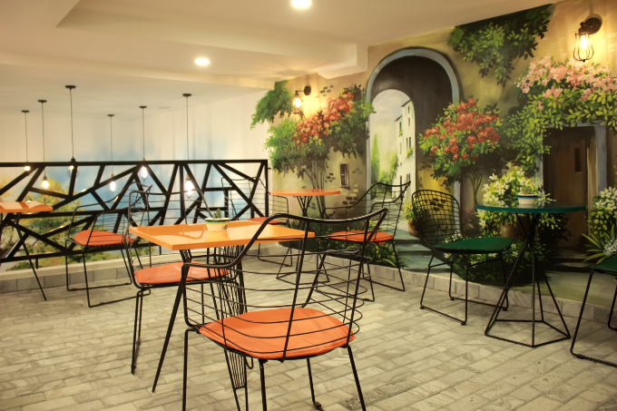 du lịch tphcm, khách sạn tpchm, ngôi nhà cũ ‘hóa’ quán cà phê mang phong cách châu âu tại sài gòn
