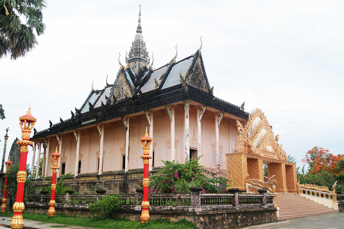 Ngôi chùa có kiến trúc Angkor ở Bạc Liêu