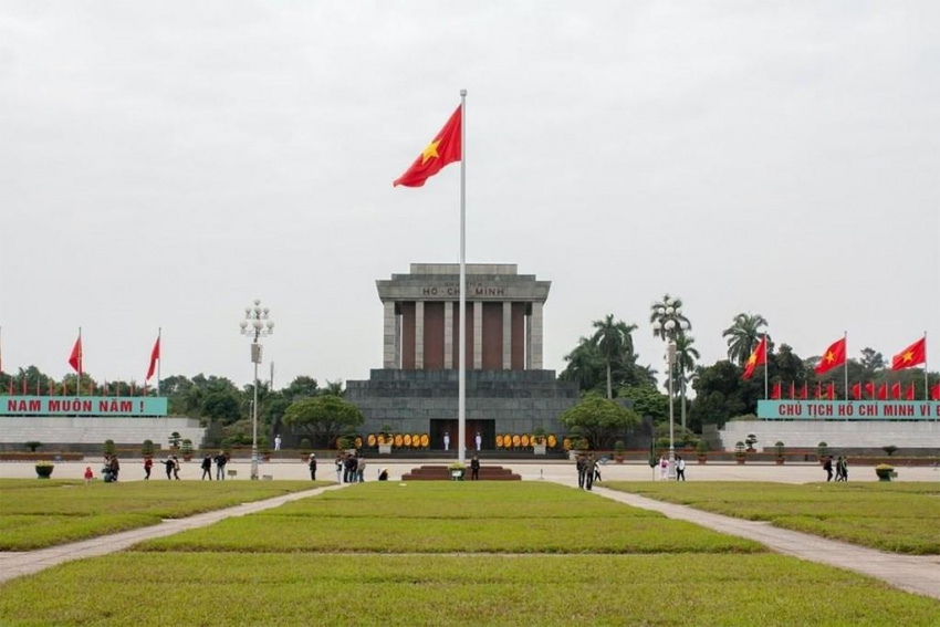 Top 8 địa điểm du lịch Hà Nội, Ninh Bình nổi tiếng bốn phương