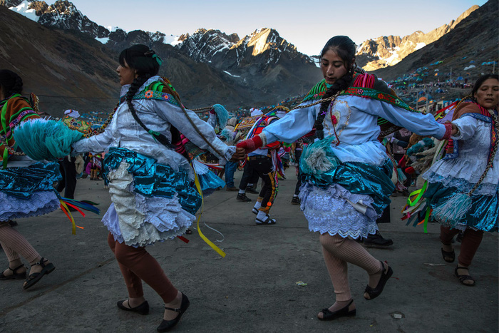 du lịch peru, núi ausangate, vùng núi andes, rực rỡ sắc màu tại lễ hội tuyết và sao ở peru