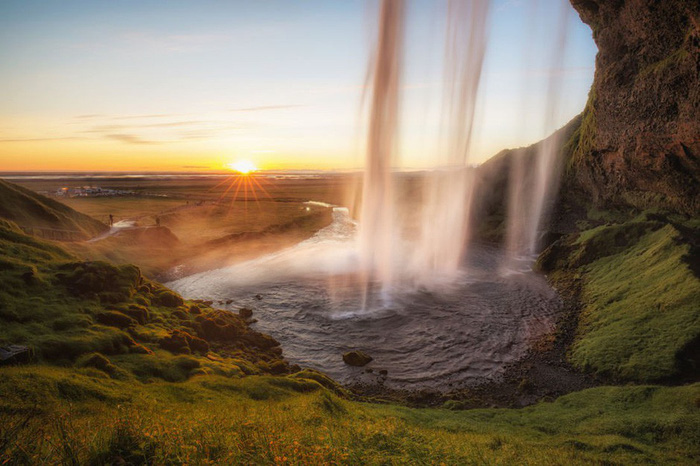 10 bức ảnh ‘đốn tim’ du khách tại quốc gia băng đảo Iceland