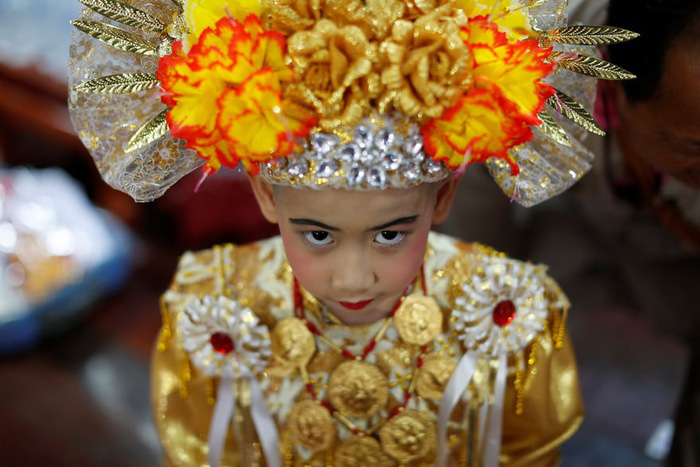 du lịch bangkok, nghi lễ poy sang long, poy sang long, nghi lễ ‘quy y cửa phật’ của những cậu bé xinh như hoa ở thái lan