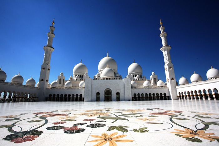 Sheikh Zayed – Thánh đường trắng tuyệt đẹp ở Abu Dhabi