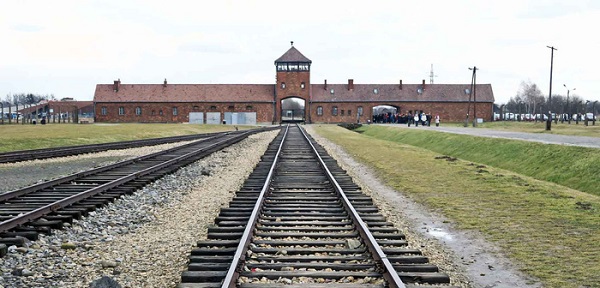 Đi Krakow ghé trại Auschwitz, nhà ma, mỏ muối