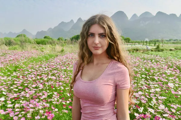 Nữ Vlogger Mỹ kể lại ký ức kinh hoàng khi bị quấy rối tình dục trong chuyến du lịch Ấn Độ