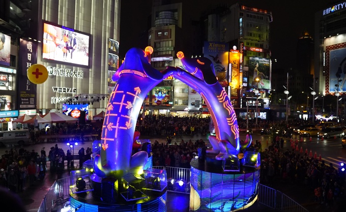 Khai xuân ở Đài Loan, tham quan lễ hội đèn lồng có một không hai