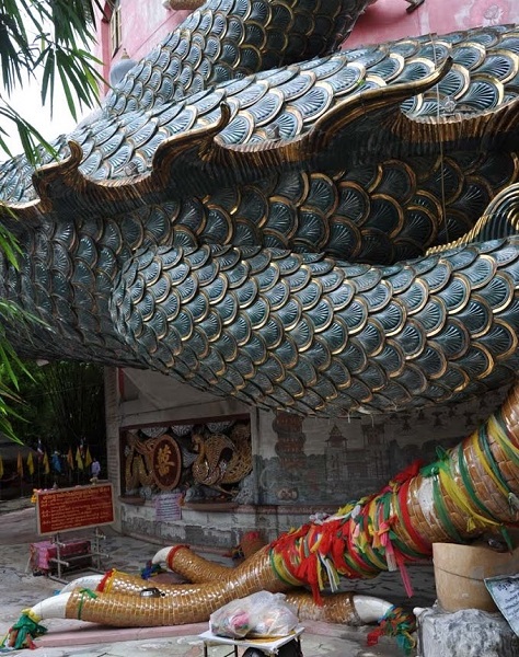 du lịch bangkok, khách sạn bangkok, wat samphran, đền wat samphran, ngôi đền rồng uốn lượn độc đáo ở thái lan