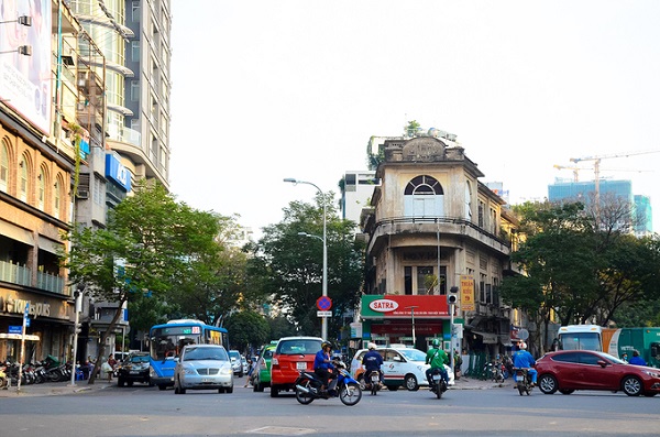 Tòa dinh thự 4 mặt tiền của đại gia Sài Gòn xưa