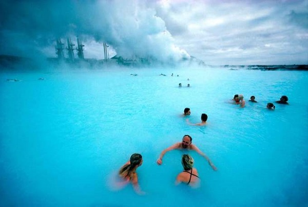 bán đảo reykjanes, du lịch iceland, hồ nước blue lagoon, hồ nước nóng, điểm đến iceland, hồ nước nóng giữa vùng băng giá đẹp nhất thế giới