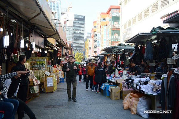 du lịch nhóm, du lịch seoul, hàn quốc, tiệm bánh rán bình dân khách xếp hàng nườm nượp ở seoul