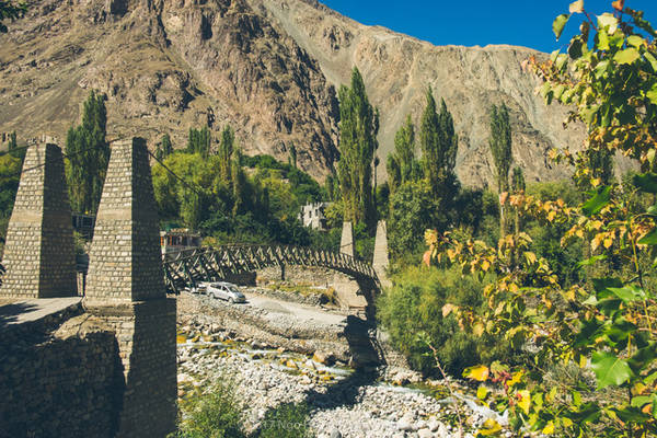 dòng sông shyok, du lịch ấn độ, du lịch pakistan, du lịch turtuk, làng turtuk, đèo khardung la, turtuk – nét đẹp của ngôi làng nằm giữa biên giới ấn độ – pakistan