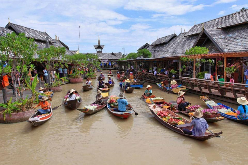 Đến Pattaya khám phá vẻ đẹp chợ nổi Bốn Miền