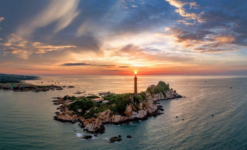 Hải đăng Kê Gà và những ngọn đèn biển nổi tiếng ở Việt Nam