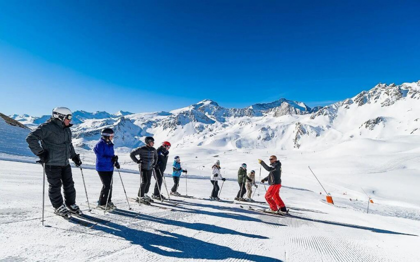 Top những khu trượt tuyết đáng để thử trên thế giới