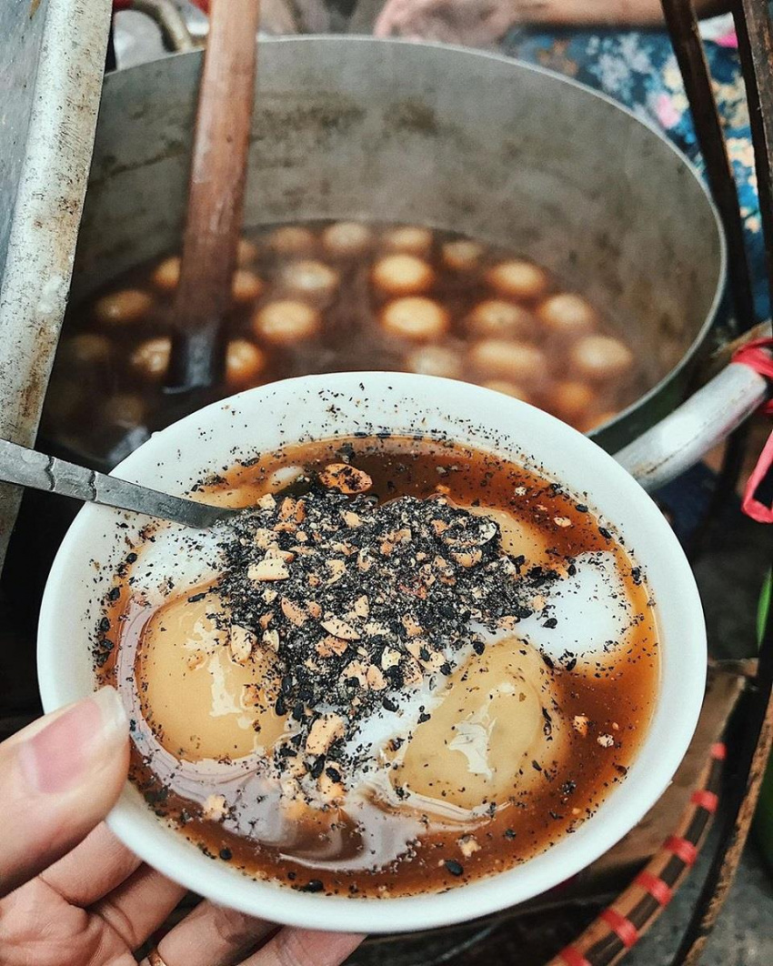 Những món chè nóng làm ấm lòng thực khách trong mùa đông Hà Nội