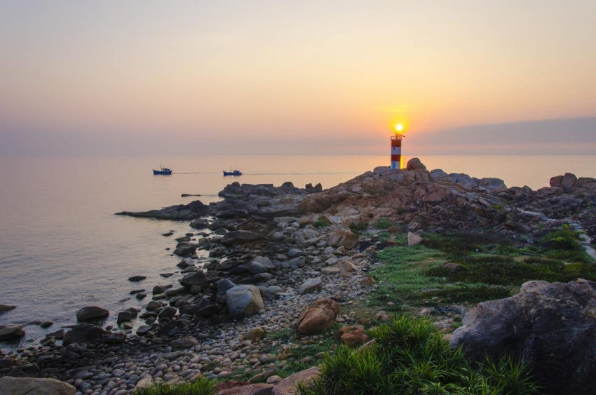 5 ngọn hải đăng tuyệt đẹp dọc bờ duyên hải Việt Nam