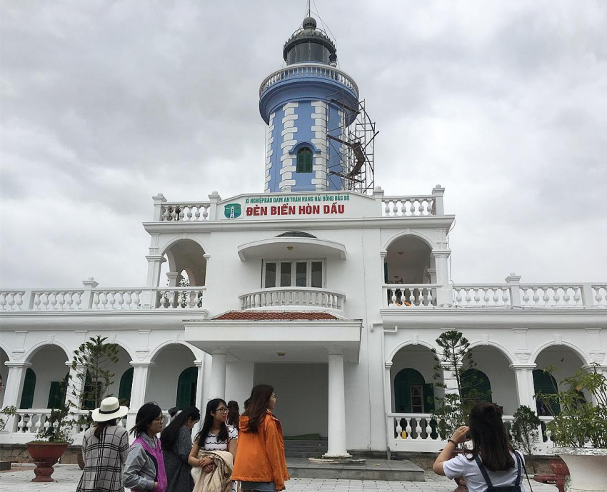 5 ngọn hải đăng tuyệt đẹp dọc bờ duyên hải Việt Nam