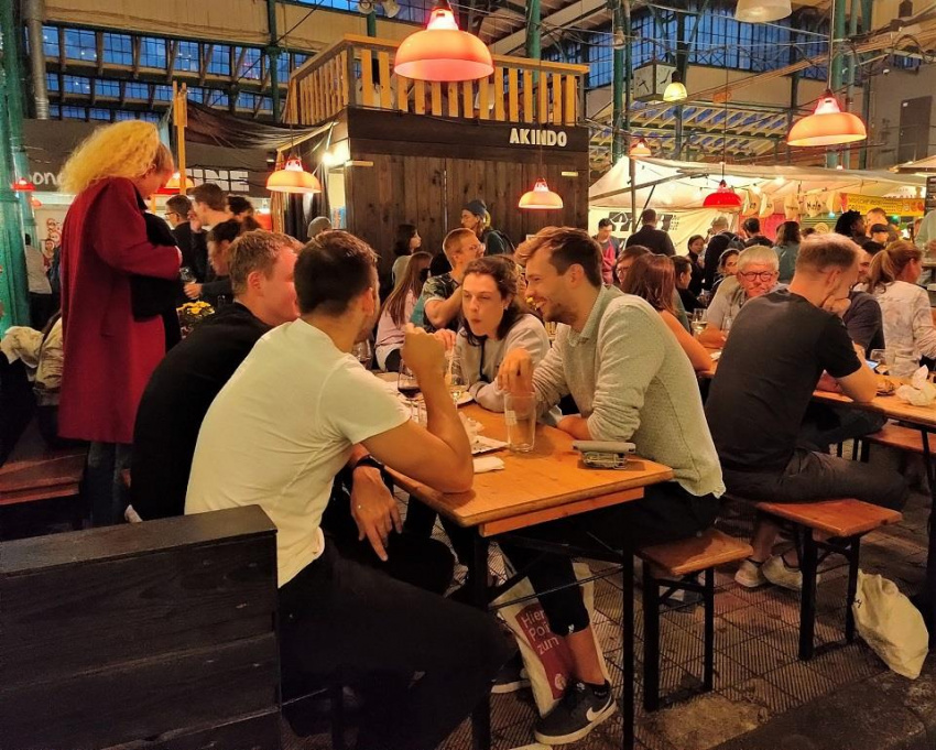Một vòng trải nghiệm thánh địa street food của Berlin