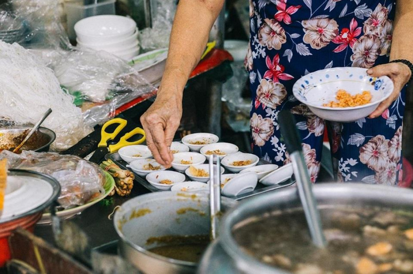 Thiên đường ẩm thực bên trong chợ Đông Ba xứ Huế