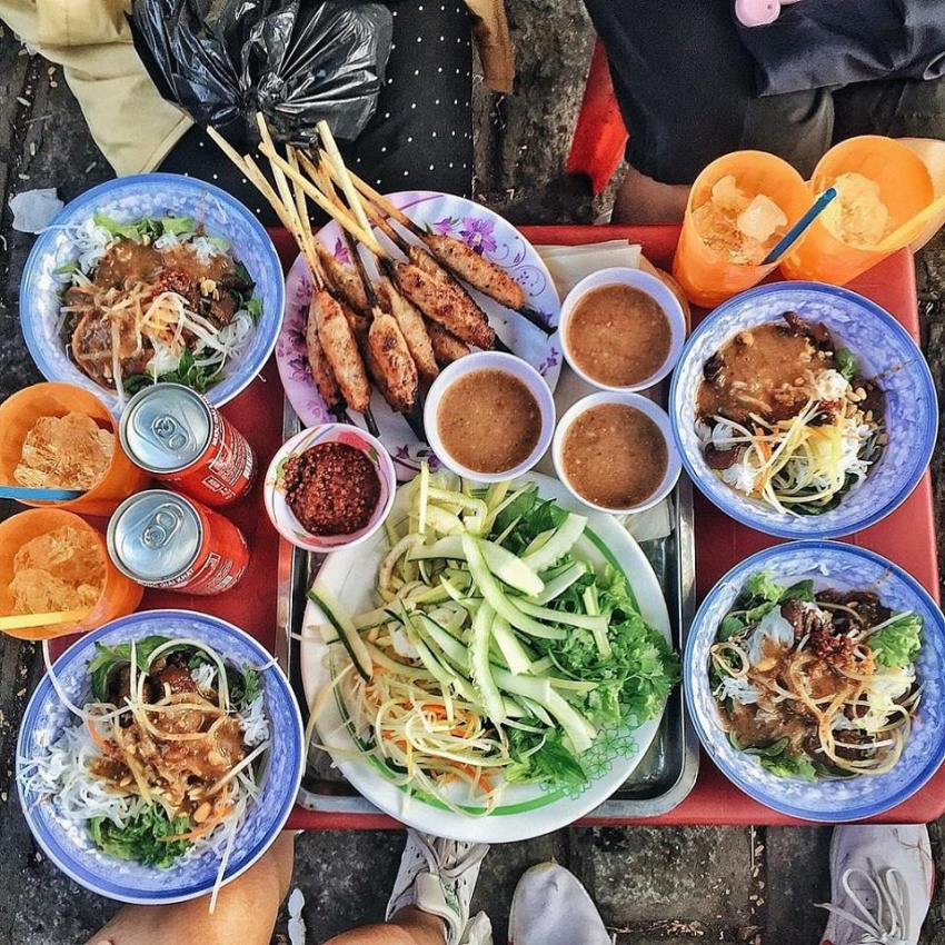 Thiên đường ẩm thực bên trong chợ Đông Ba xứ Huế
