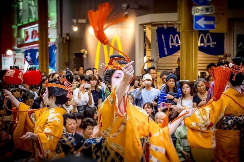 Hòa mình vào Nagasaki Kunchi, lễ hội mùa thu đậm chất Nhật Bản