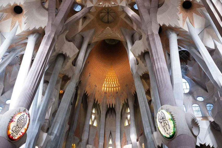 Du lịch Tây Ban Nha, chiêm ngưỡng những kiệt tác của kiến trúc