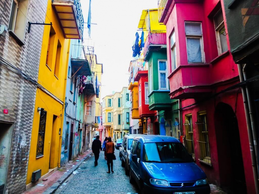 Đi trọn thế gian ngắm nhìn những thành phố đầy sắc màu
