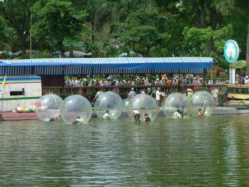 Các công viên nước giải trí mùa hè trẻ em nào cũng mê ở Hà Nội