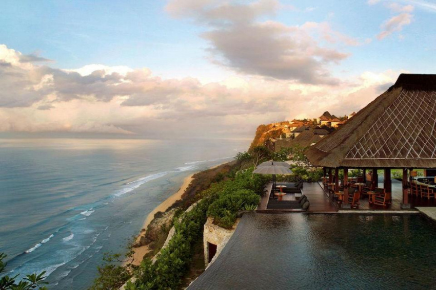 Rụng tim trước những resort có view cực đẹp tại Bali