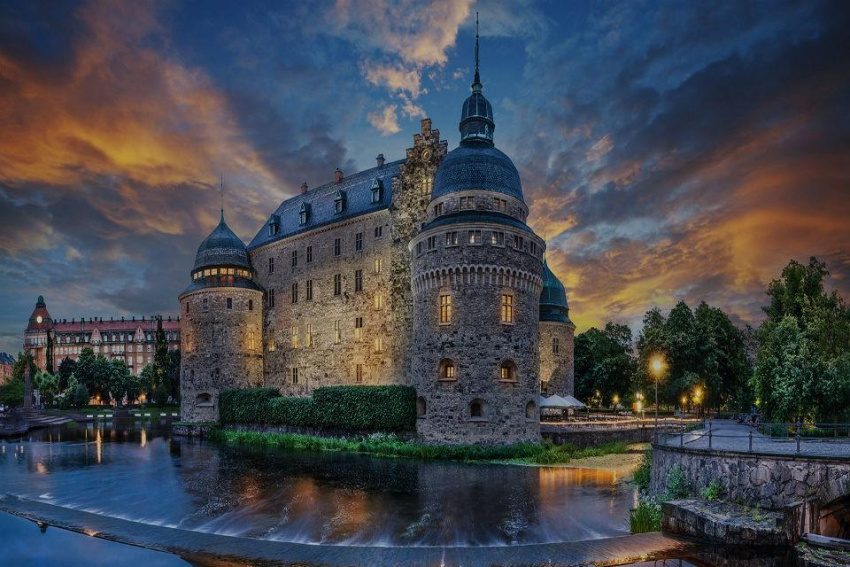 Gọi tên những lâu đài nổi tiếng xinh đẹp trên thế giới