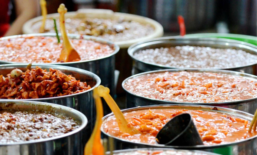 Cơm hến, mắm sò Lăng Cô và những món ăn làm nên danh vị xứ Huế