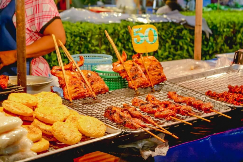 Du lịch Phuket, thưởng thức ẩm thực miền Nam Thái Lan
