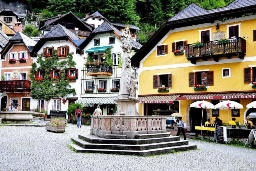 Ghé thăm cảnh đẹp Hallstatt của nước Áo mộng mơ