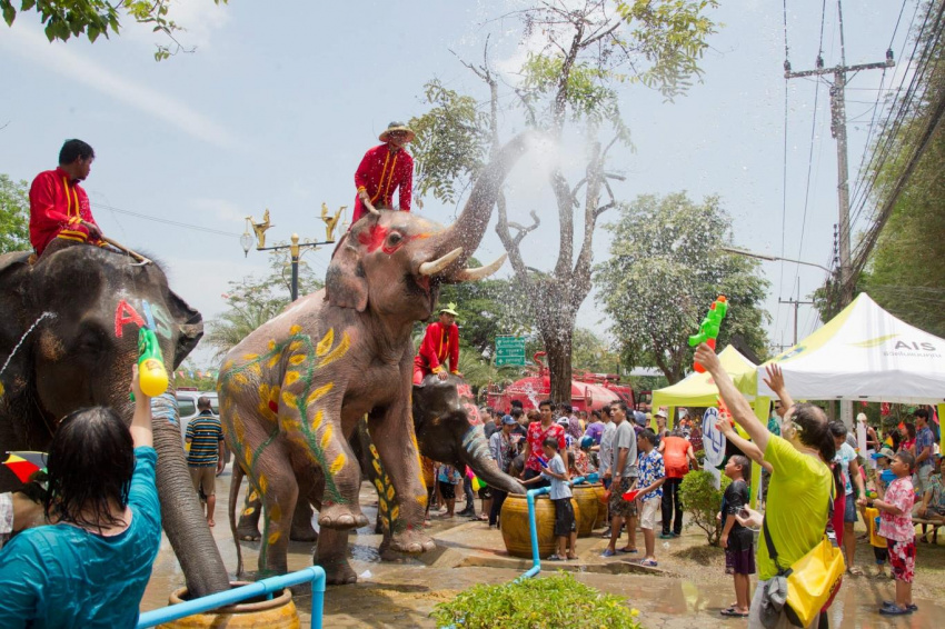 Du lịch Bangkok, trải nghiệm mùa lễ hội té nước Songkran