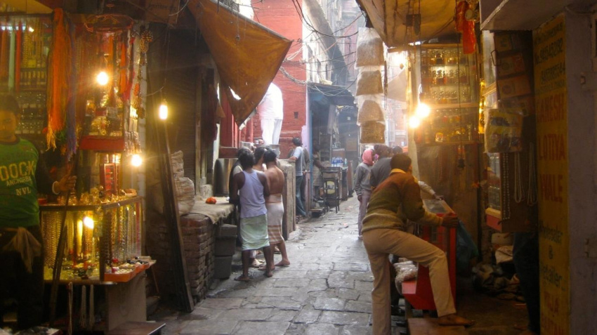 Rong ruổi Varanasi, thành phố tâm linh bên bờ sông Hằng