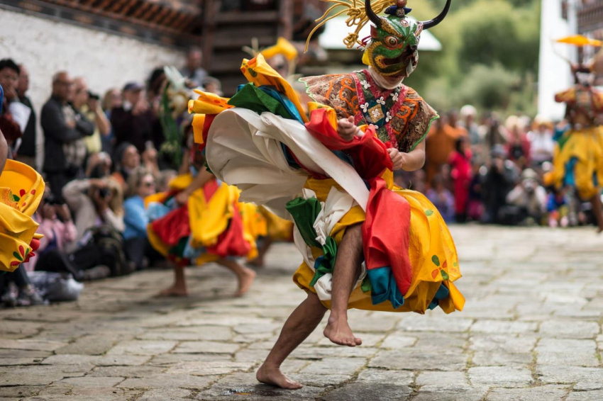 Những sắc màu lễ hội tại quốc gia hạnh phúc Bhutan