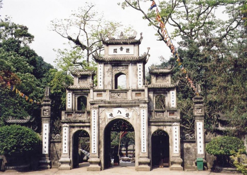 Tour Chùa Hương, viếng Đền Trình, động Hương Tích