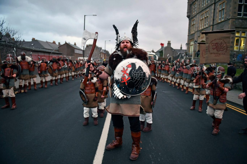 Lễ hội đốt lửa truyền thống của người Viking, Scotland