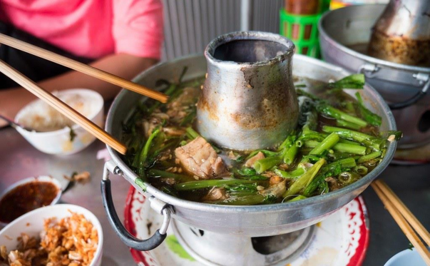 Top những quán ăn bình dân khi du lịch Bangkok