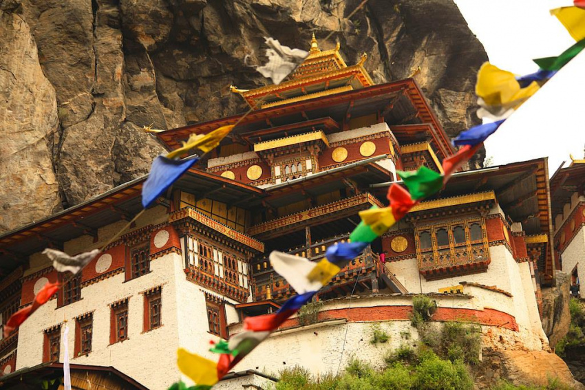 Đến tu viện Taktsang đón năm mới, cầu bình an ở đất Phật Bhutan