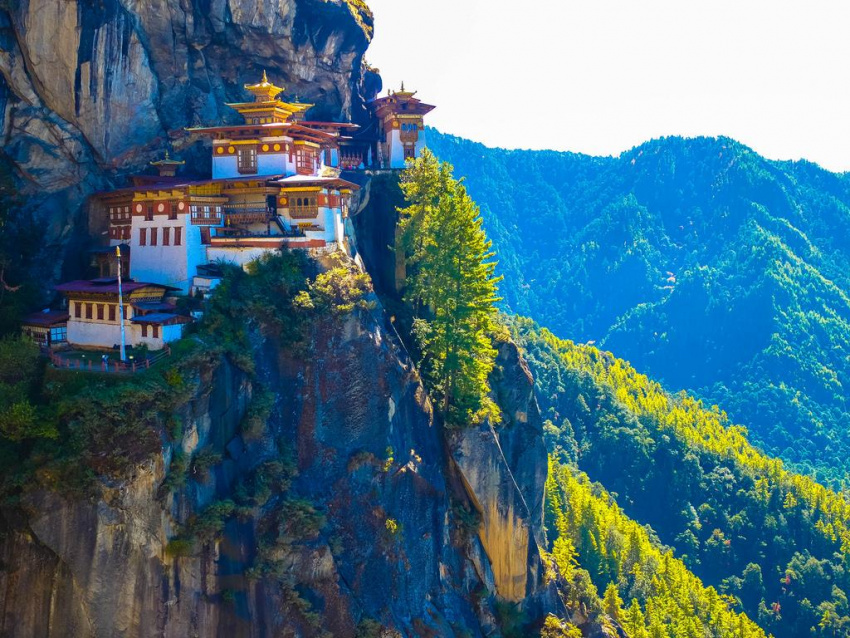 Đến tu viện Taktsang đón năm mới, cầu bình an ở đất Phật Bhutan