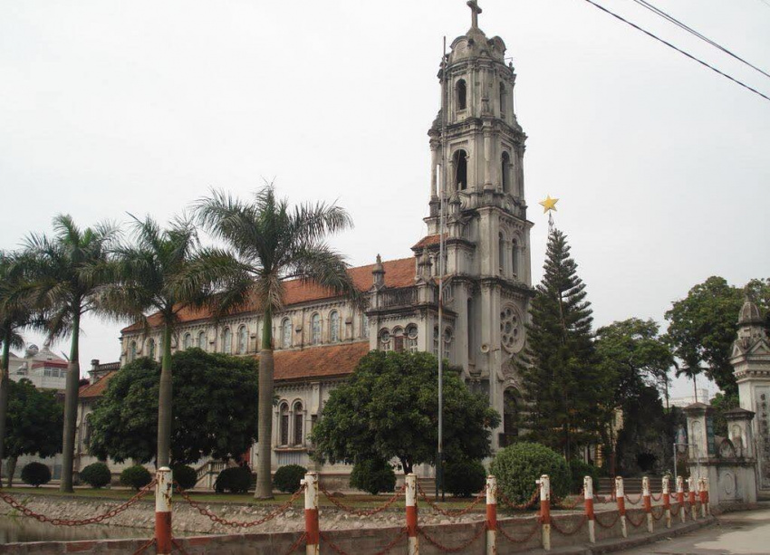 Những nhà thờ đẹp nổi tiếng cho dịp giáng sinh tại Hà Nội