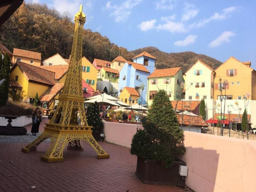 Làng Pháp Petite France đẹp như cổ tích ở Hàn Quốc