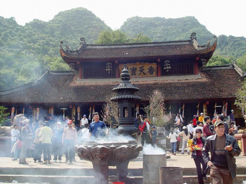 Cẩm nang du lịch Hà Nội, chùa Hương từ A đến Z