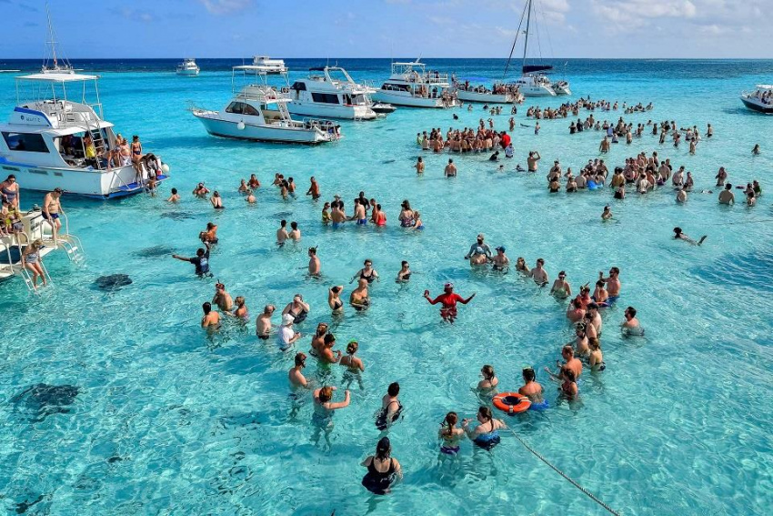 Tuần lễ cướp biển tại quần đảo Cayman