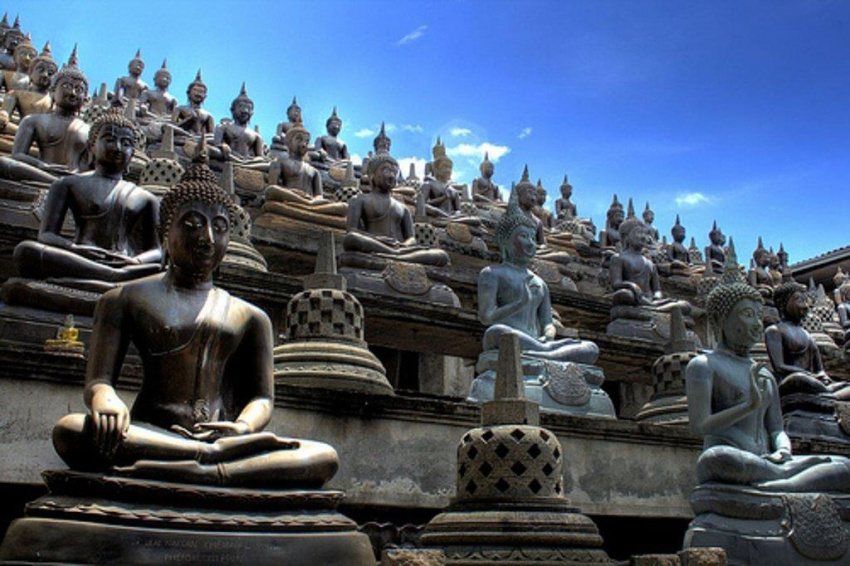 Hành hương về miền đất Phật Tích Lan