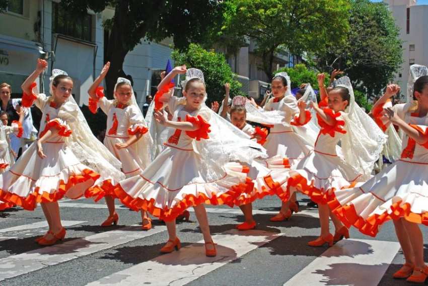 Những điệu nhảy truyền thống được yêu thích trên thế giới